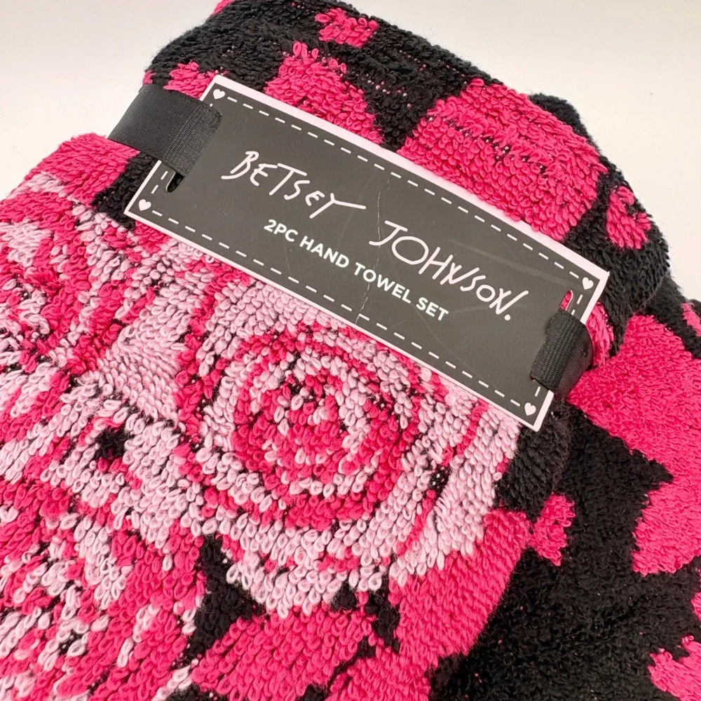 Betsey Johnson 4pc Towel Set Pink Roses Hearts Black Cotton Bath & Hand Towels